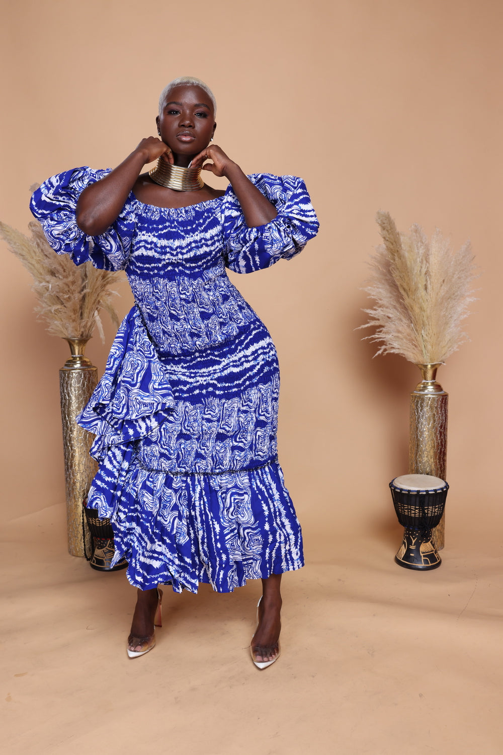 African print smoked puffy sleeves body-con dress.