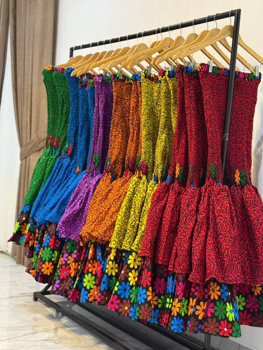 African print stretchy high-waist flare pants.