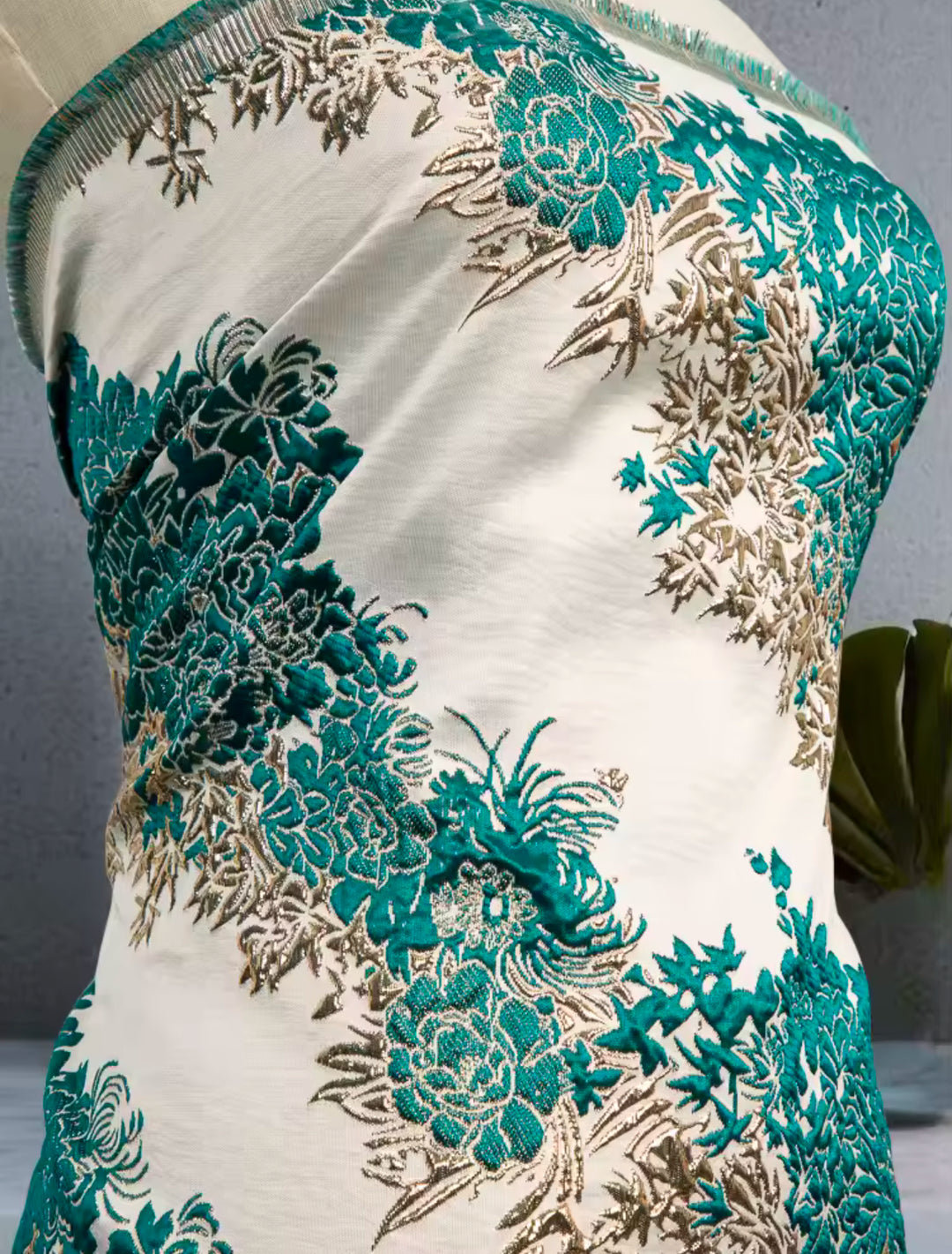 Luxe rich auntie bubu/kaftan gown