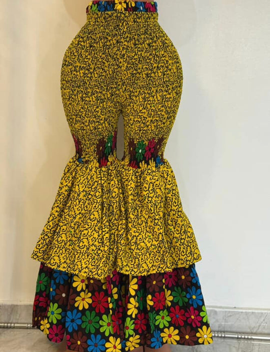 African print stretchy high-waist flare pants.