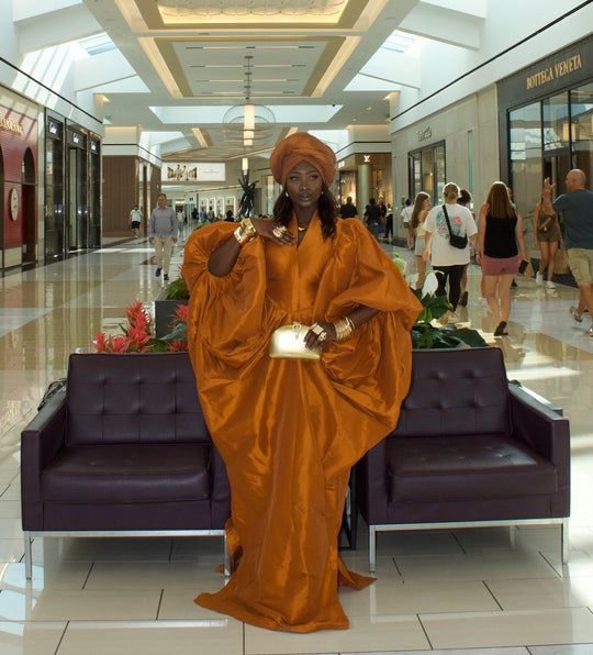 Luxe premium taffeta rich auntie bubu gown.