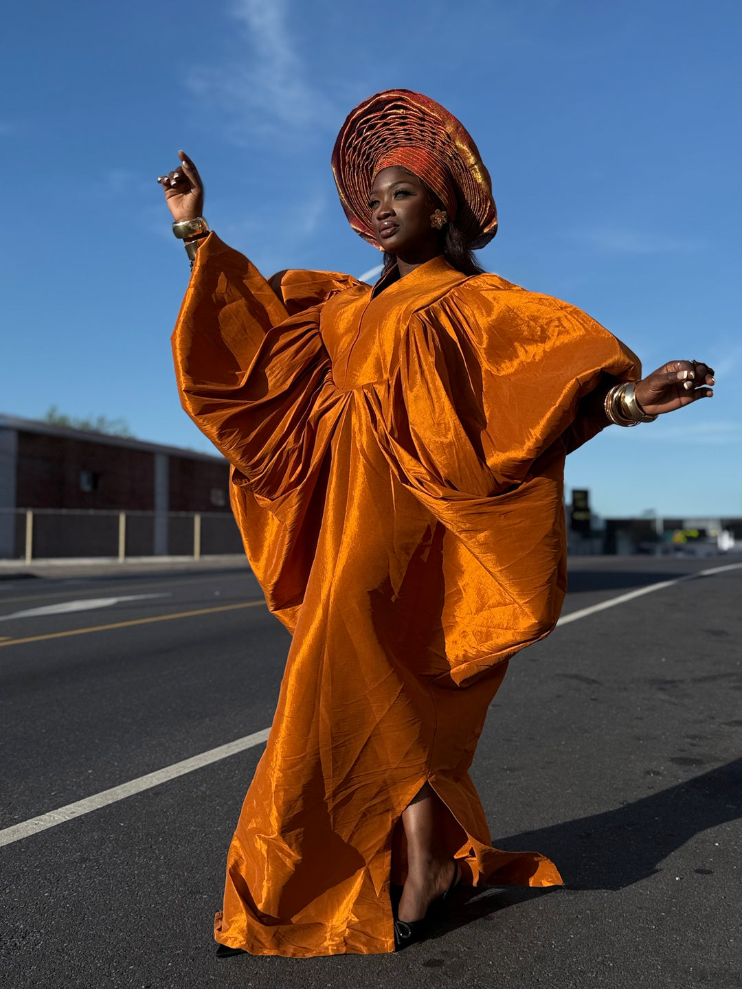 Luxe premium taffeta rich auntie bubu gown.