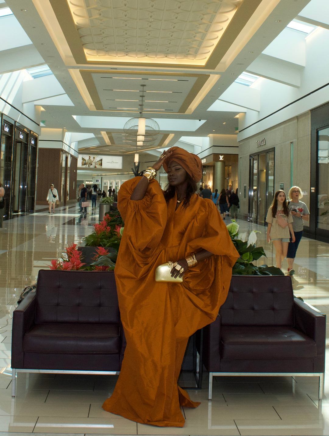 Luxe premium taffeta rich auntie bubu gown.