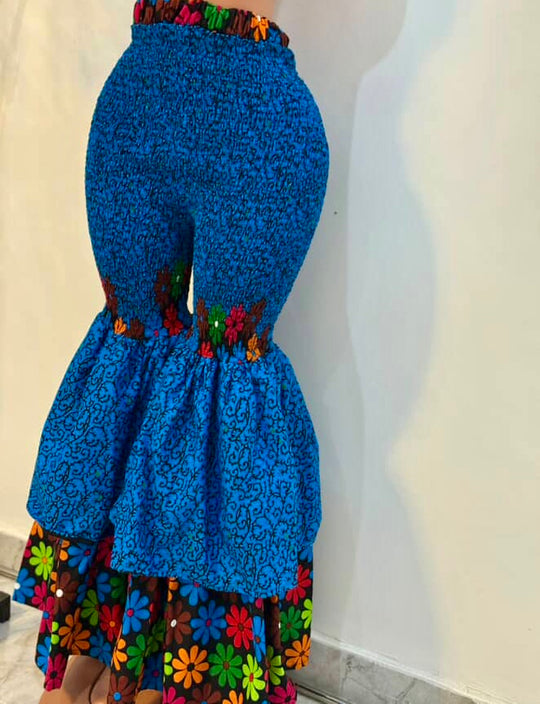 African print stretchy high-waist flare pants.